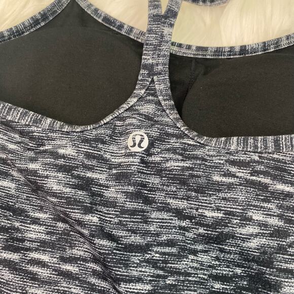 Lululemon Lululemon Power Y Tank Size 4 Dramatic Static White Black - Picture 8 of 16